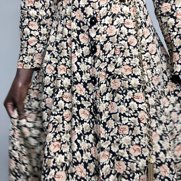 VINTAGE | Compagnie International Express Button-front Dress - Picture 6 of 7